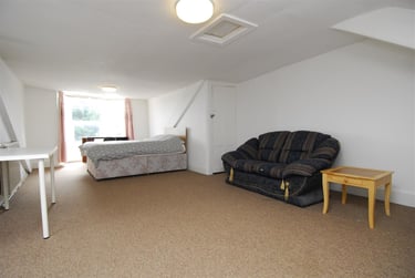 4 bed flat, Lisson Grove, Mutley, Plymouth, PL47DN - Image 7